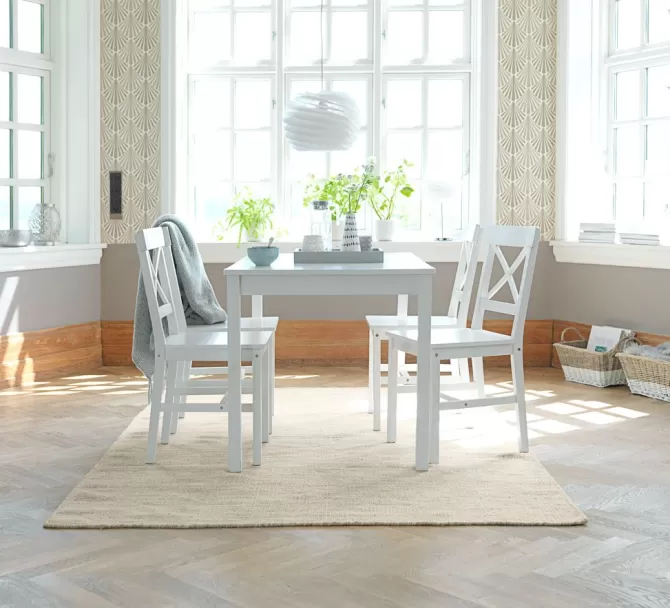 Store L118 bord hvid + 4 stole hvid Spisebordssæt