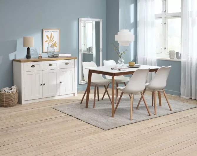 New JEGIND L130 bord hvid + 4 KASTRUP stole hvid Spisebordssæt