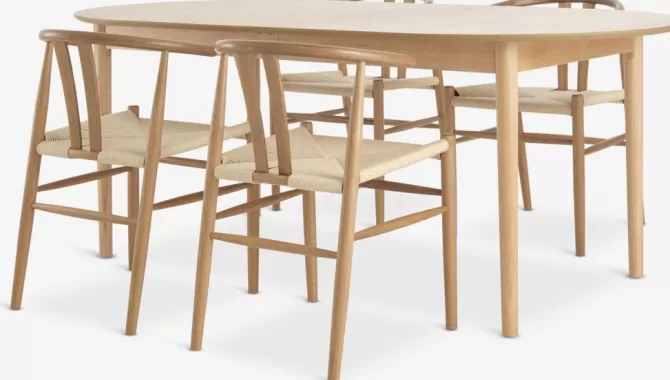 Clearance MARSTRAND L200 bord eg + 4 GUDERUP stole eg/natur Spisebordssæt