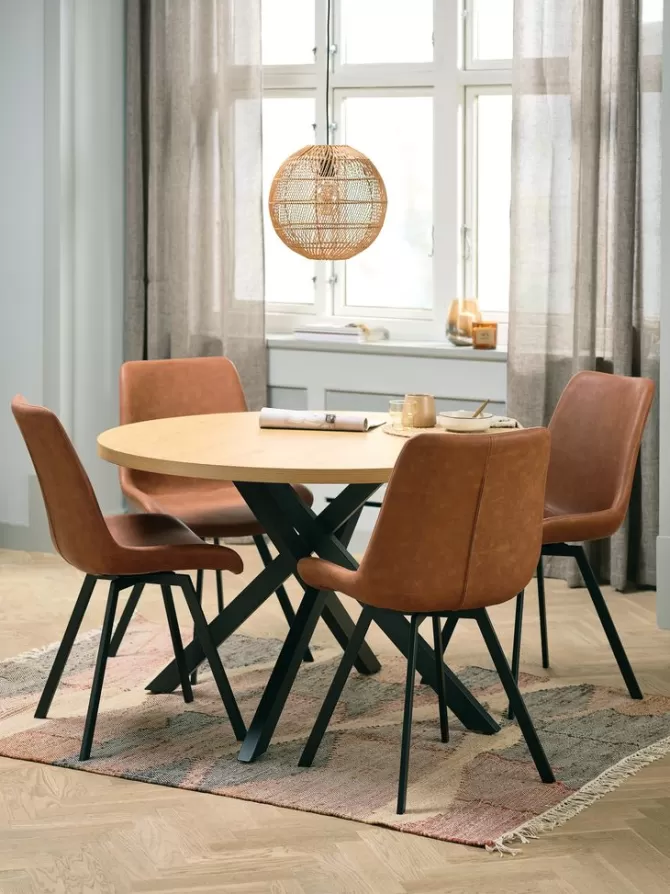 Online NORTOFT Ø120 bord eg + 4 HYGUM stole cognac/sort Spisebordssæt