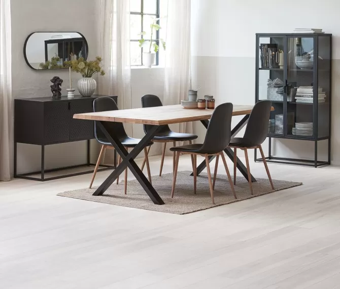 Sale ROSLEV L200 bord eg natur + 4 JONSTRUP stole sort/eg Spisebordssæt