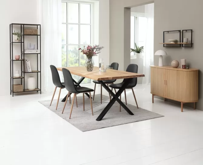 Sale ROSLEV L200 bord eg natur + 4 JONSTRUP stole sort/eg Spisebordssæt