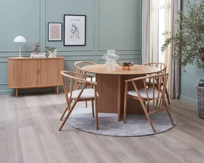Sale VESTERBORG Ø130 bord eg + 4 ARNBORG stole eg Spisebordssæt