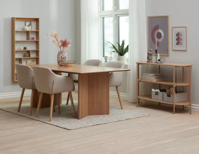 Store VESTERBORG L200 bord eg + 4 ADSLEV stole beige Spisebordssæt